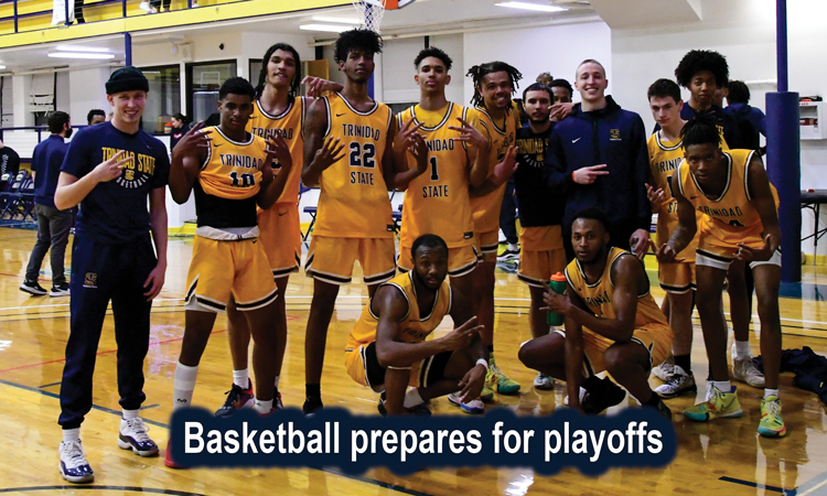 Basketball prepares for playoffs